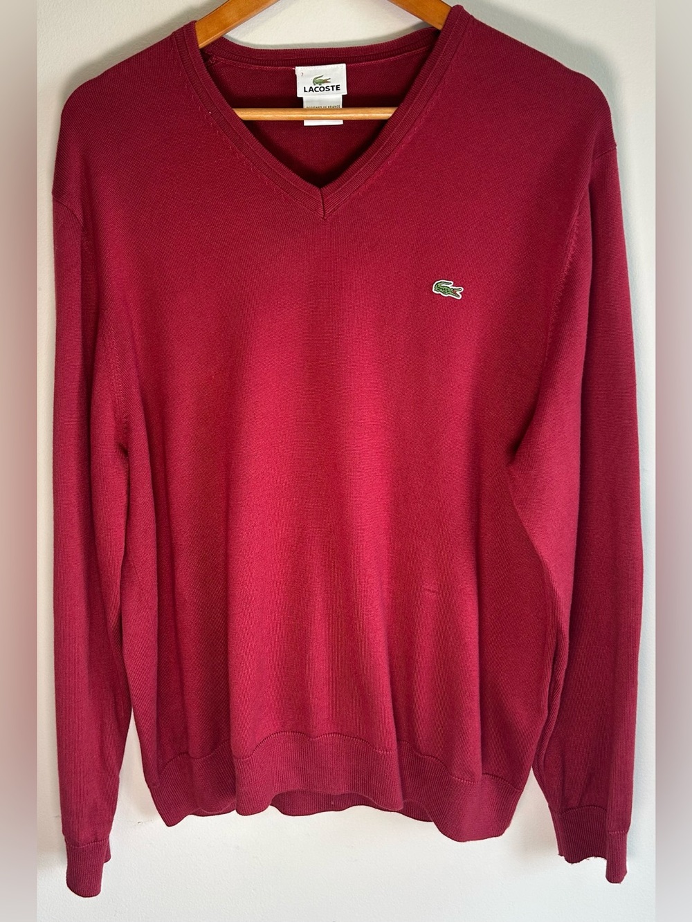 Lacoste Men’s V-Neck Sweater Cotton Knit Red Pullover Size 7/L Logo Like New